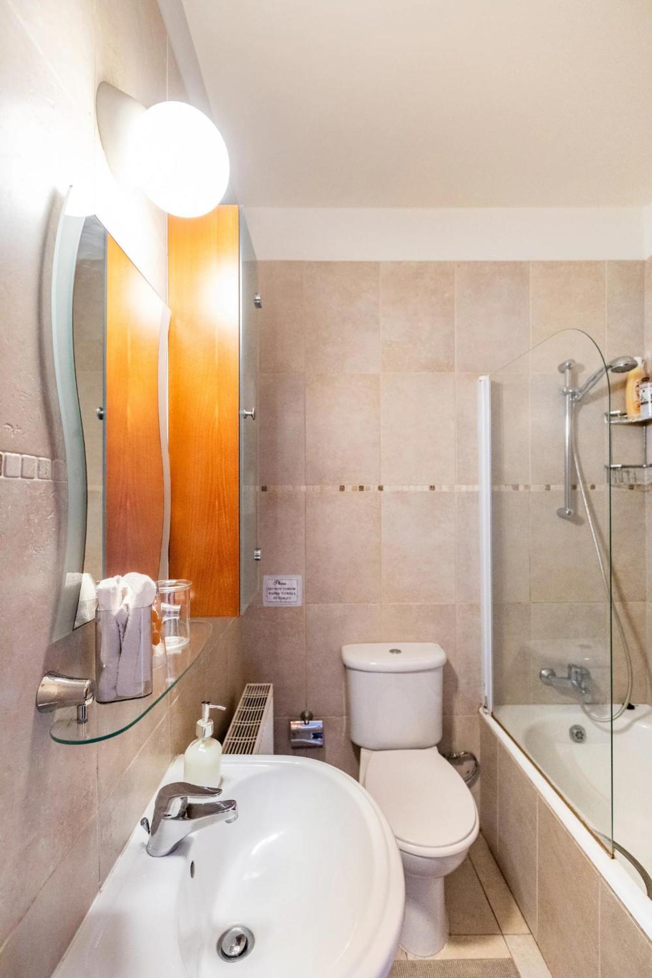 Warm Residence In The Heart Of The City Center - Balcony & View Nicosia Exterior photo